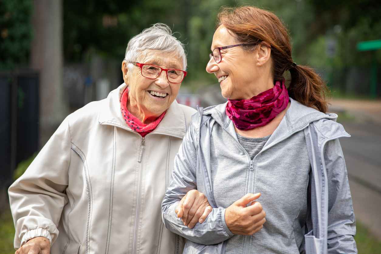 Feedback grandma and daughter image