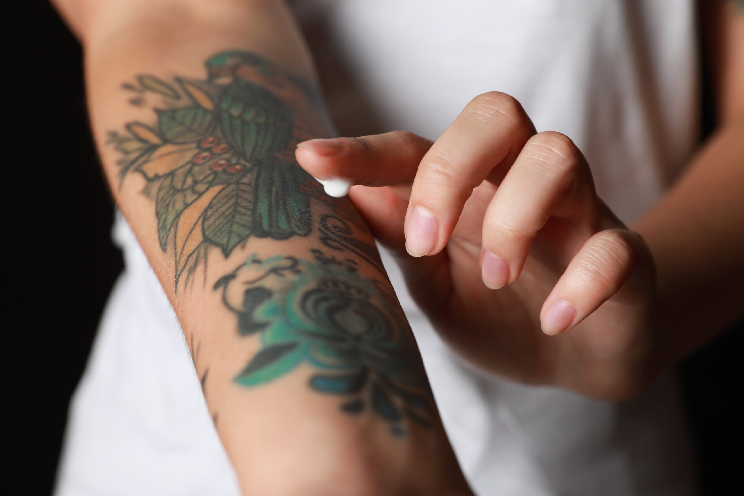 moisturizing a tattoo