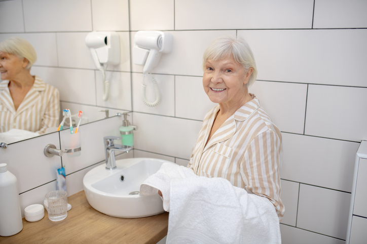 Improve toilet accessibility to reduce urinary incontinence